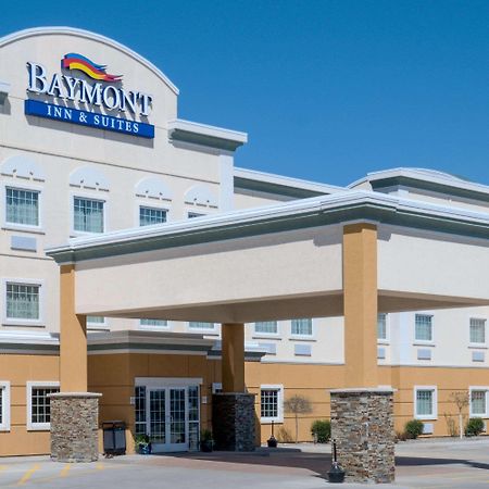 Hotel Baymont By Wyndham Minot Exterior foto